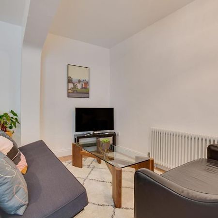 Central Brighton Flat, 3 Bedrooms, Sleeps 6, Close To Shops And Beach Экстерьер фото