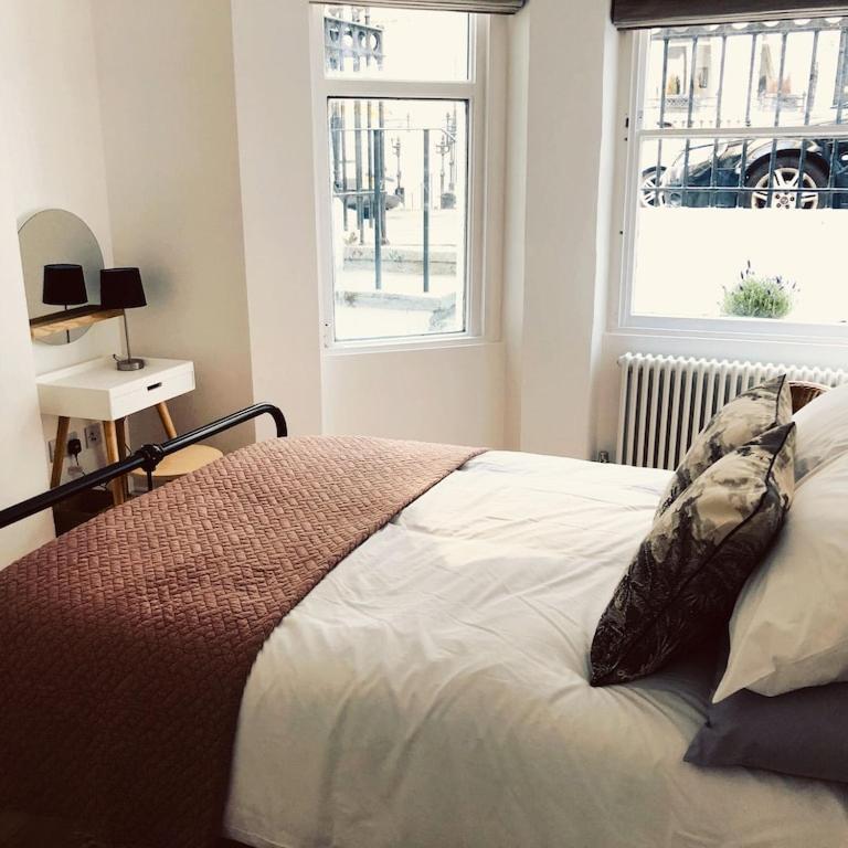 Central Brighton Flat, 3 Bedrooms, Sleeps 6, Close To Shops And Beach Экстерьер фото