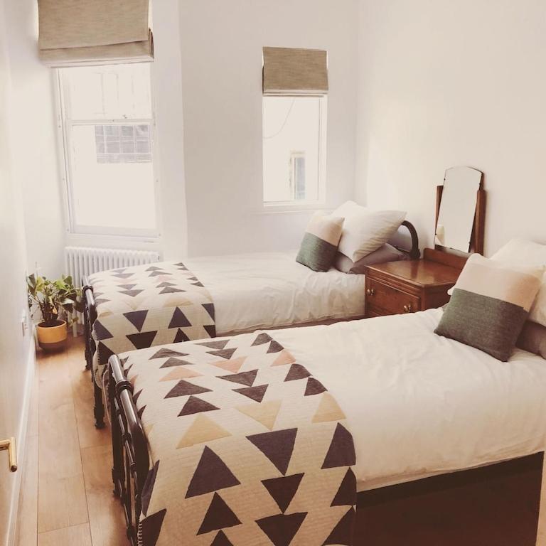 Central Brighton Flat, 3 Bedrooms, Sleeps 6, Close To Shops And Beach Экстерьер фото