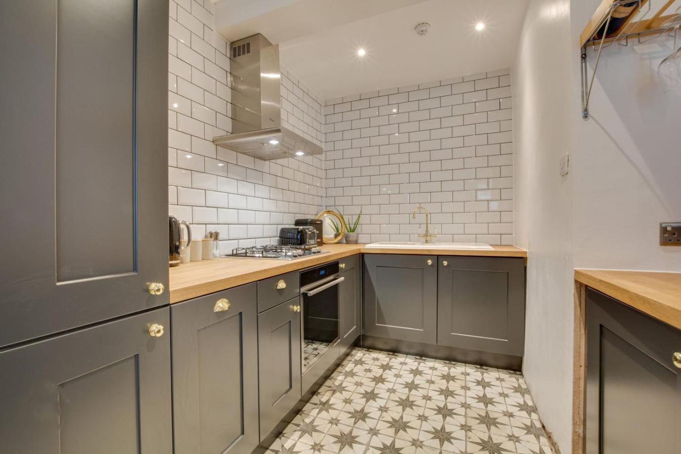 Central Brighton Flat, 3 Bedrooms, Sleeps 6, Close To Shops And Beach Экстерьер фото